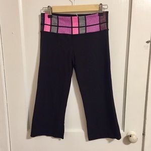 Lululemon Capri leggings crop pink black 4
